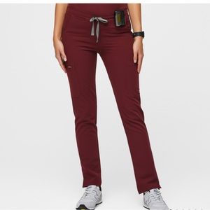 Women’s small figs Yola™ Skinny Scrub Pants